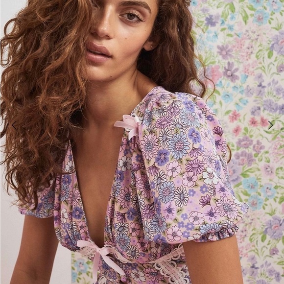 NWT For Love and Lemons S Dress Willow Floral Dress Lilac Mini Puff Sleeve - Picture 9 of 9